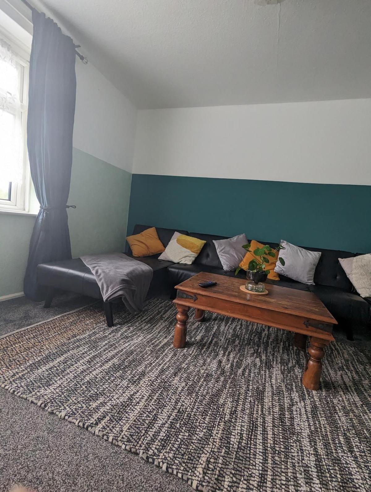 Bright Maisonette Near Birmingham